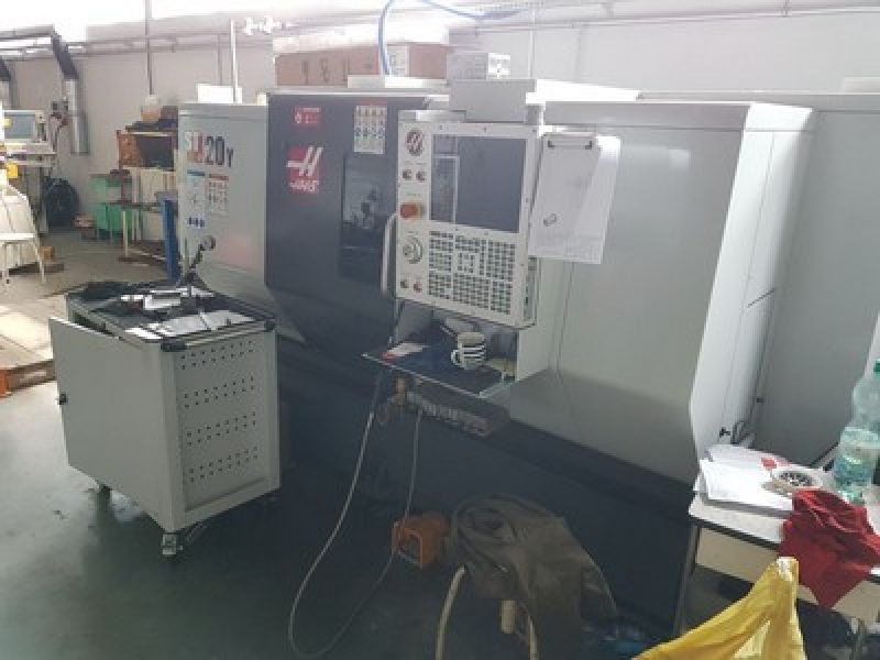 DREHEN VON METALLEN CNC