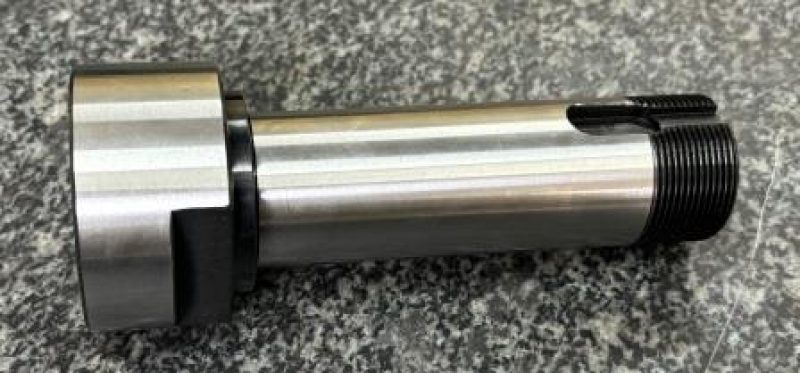 DREHEN VON METALLEN CNC
