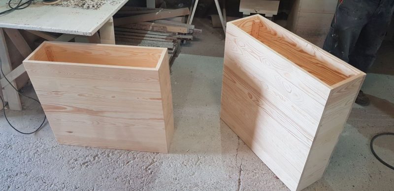 GARTENKÜBEL AUS HOLZ