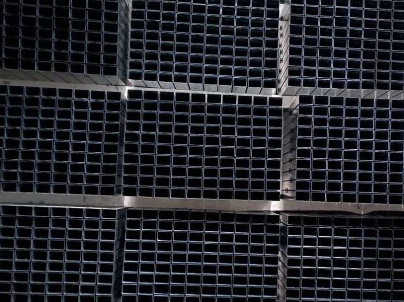 ROHRE GESCHWEISST GESCHWEISSTE ROHRE