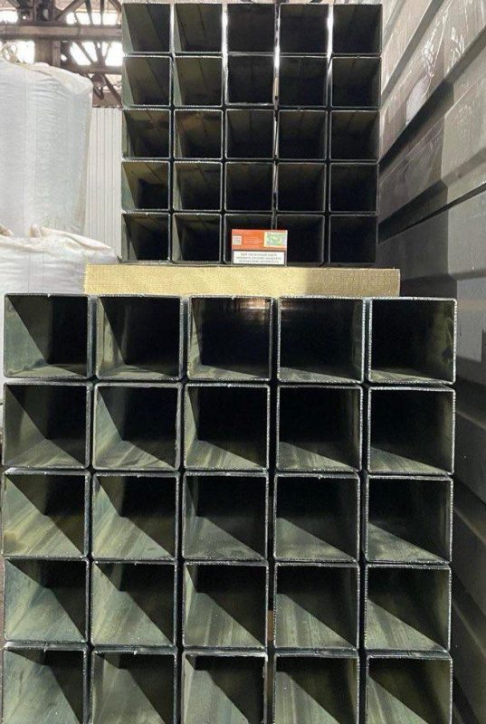 SCHWARZE STAHLROHRE MIT NAHT SCHWARZE STAHLROHRE MIT SCHWEISSNAHT