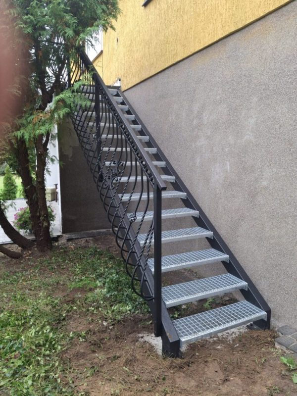 METALL-TREPPEN 