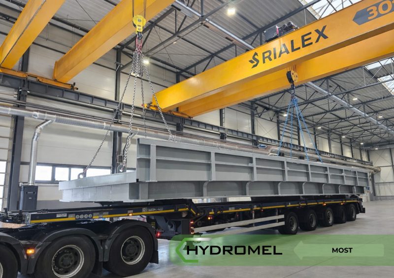 GROSSFORMATIGE STAHLKONSTRUKTIONEN 