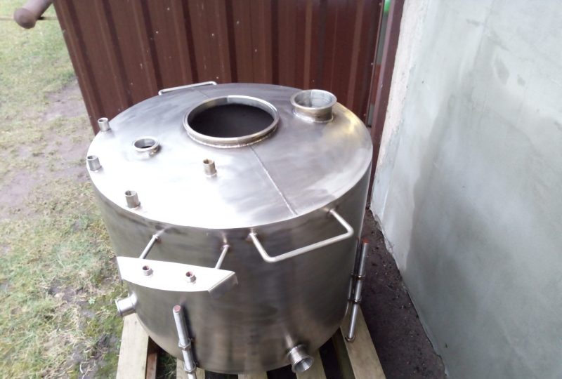 METALLKOMPONENTEN FÜR BEHÄLTER 